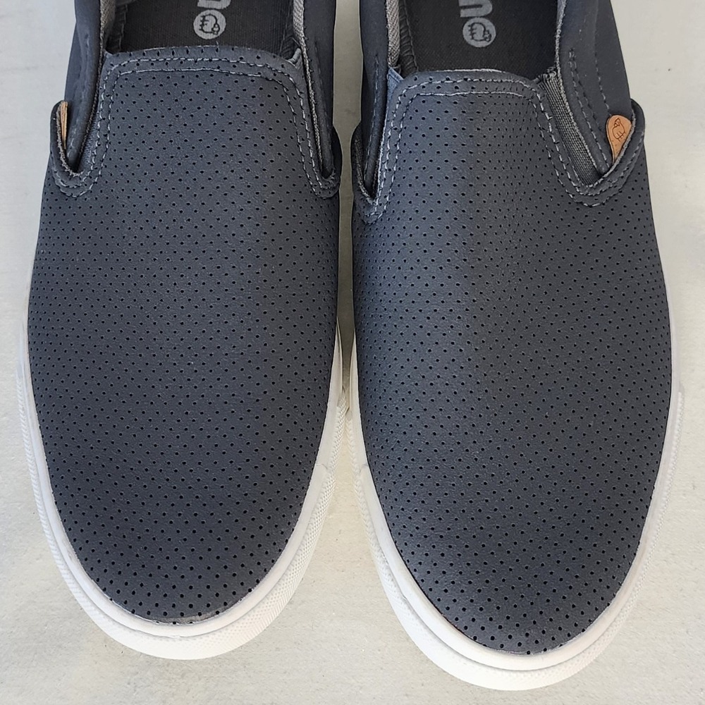 Lamo Perforated Slip On Casual Comfort Shoes Sneakers Gray Size 7.5 - Picture 2 of 6
